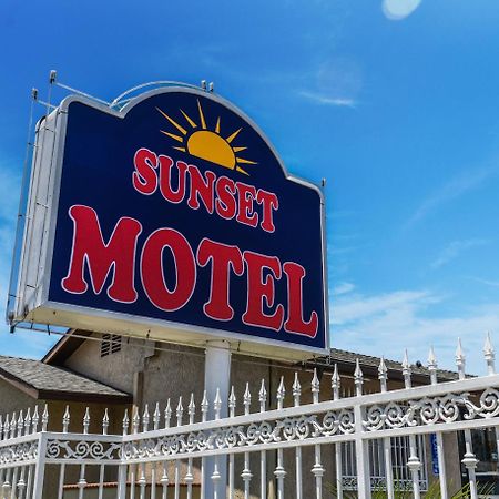 Sunset Motel Помона Екстер'єр фото