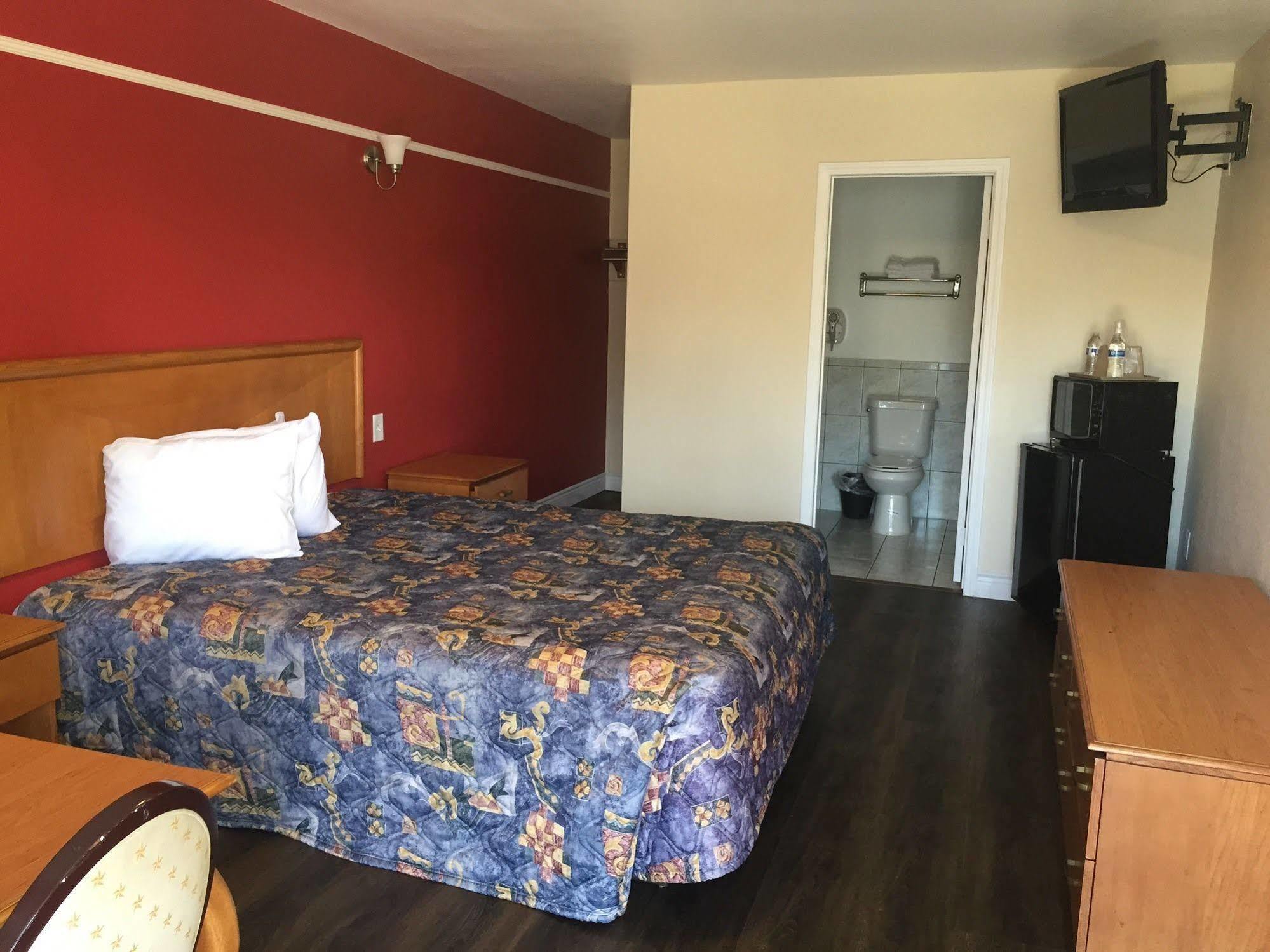 Sunset Motel Помона Екстер'єр фото